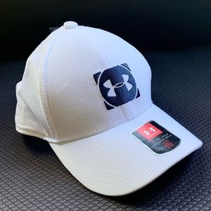 Never Worn Under Armour Official Tour 3.0 Golf Cap White w/ Navy, Size XS/S